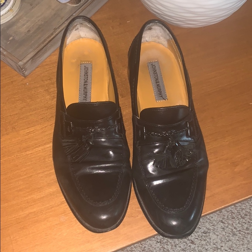 Johnson and Murphy size 9 1/2 black shoes worn